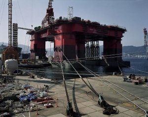 Thomas Struth - Semi Submersible Rig, DSME Shipyard, Geoje Island, 2007, chromogenic print